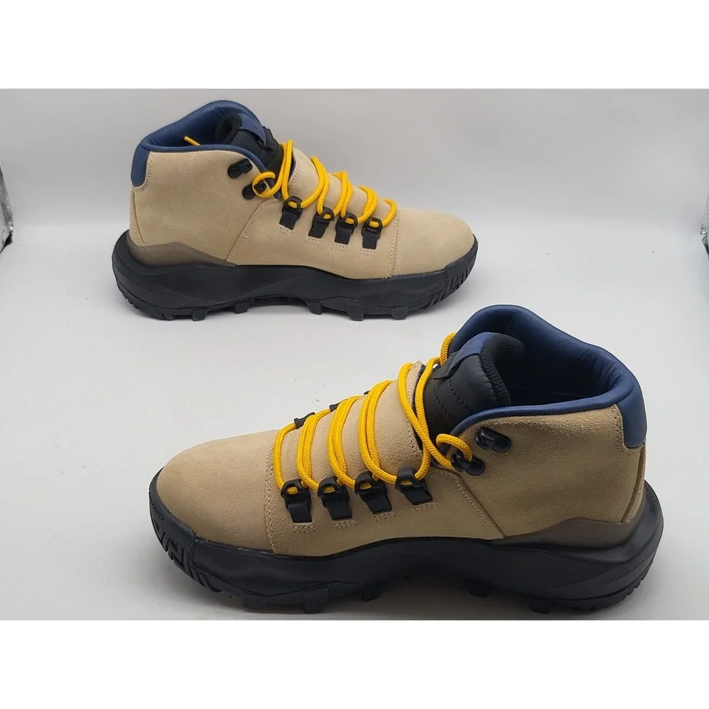Nike Cygnal Hiking Boots Mens 7 Desert‎ Ore Waterproof FV4332-201